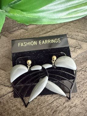 Stylish Black & Gray Leaf Drop Earrings - Fashion Earrings